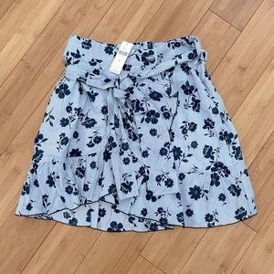 Brand New Floral Mini, with tag!